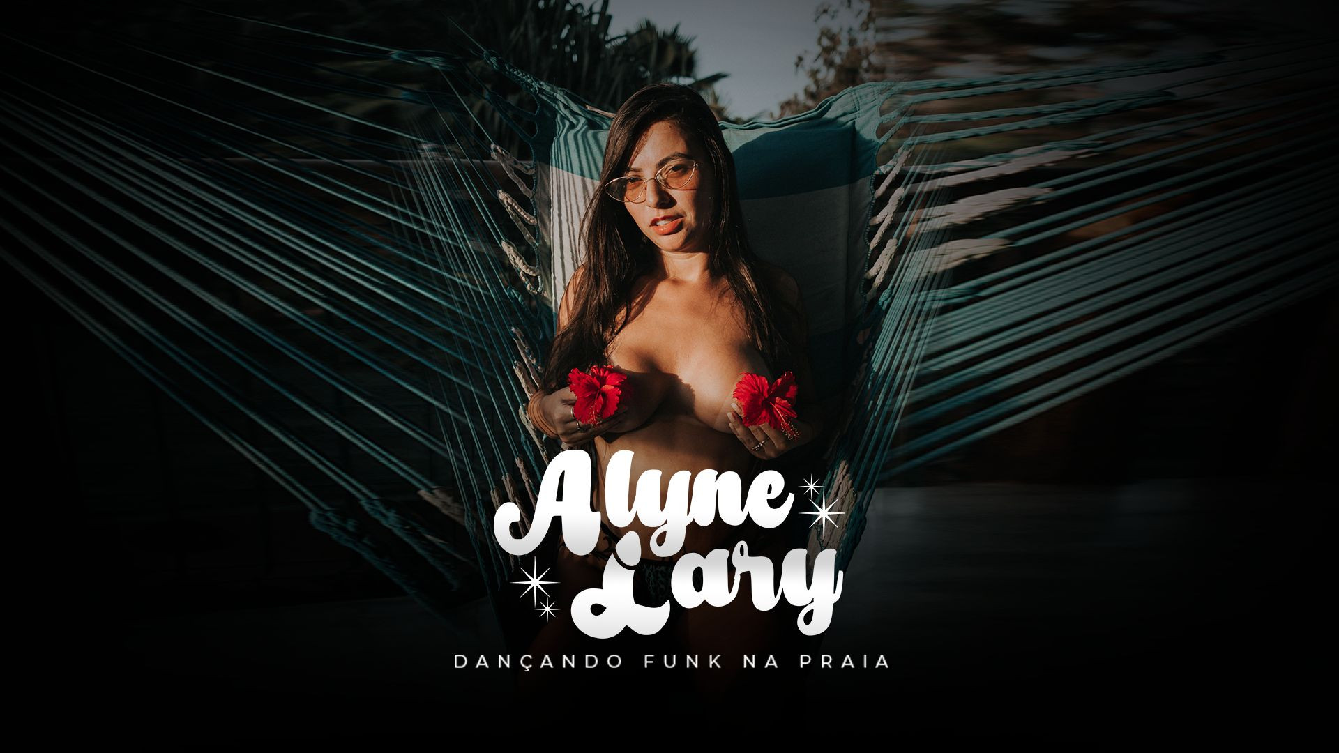 ⁣Alyne Lary - Dançando Funk na Praia